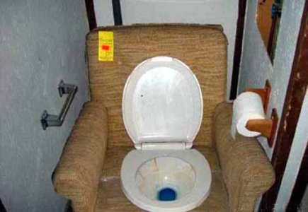 Larrys bathroom.jpg
