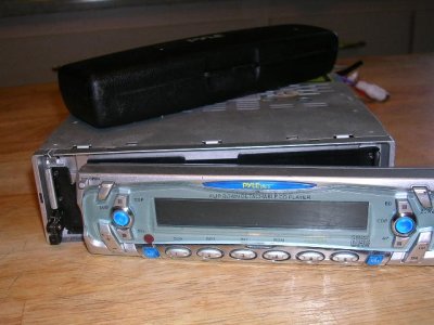 Pyle Radio.jpg
