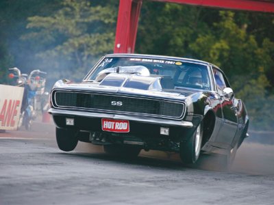 hrdp_0803_02_z+custom_street_racing_cars+1967_chevy_camaro_front_view.jpg