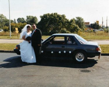 Dee & Brian Wed Car001.jpg