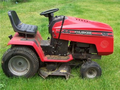 TRACTOR.jpg