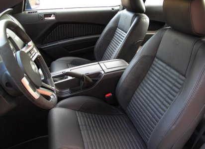 INTERIOR 2.jpg