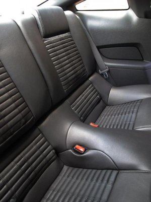 REAR SEATS.jpg