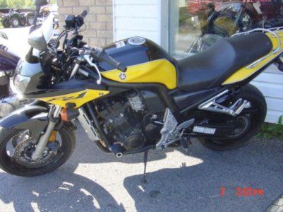 fz1000.jpg