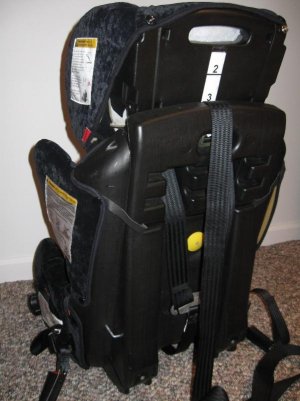 Recaro_Drivers suit 002.jpg