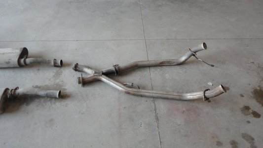 exhaust2.JPG
