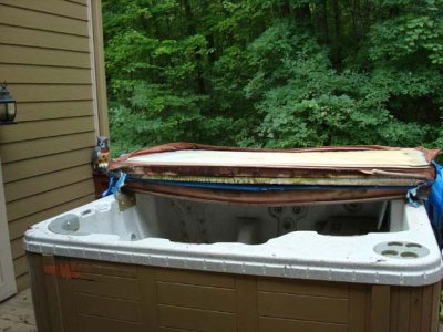 hottub1.jpg hottub1.jpg
