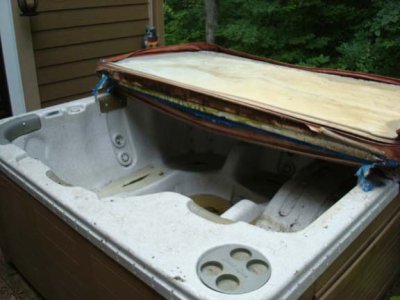 hottub2.jpg hottub2.jpg