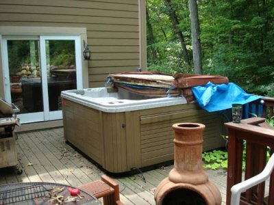 hottub3.jpg hottub3.jpg