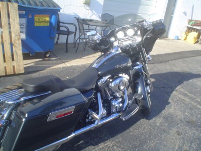 07 street glide 002.jpg