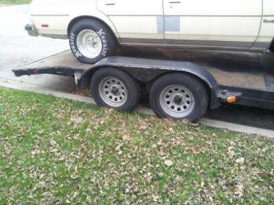 TRAILER.jpg