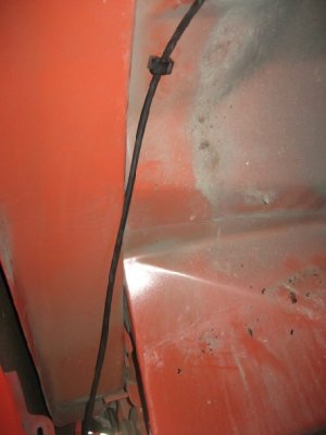 Hoodlatch Cable2_01Sep07.jpg