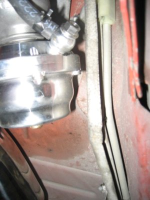 03Sep07_LH Wastegate Clearance.JPG