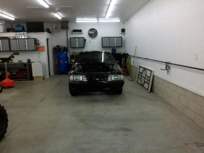 black coupe.png