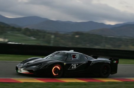 Ferrari-FXX_Coupe-Supercar-Wallpaper.jpg