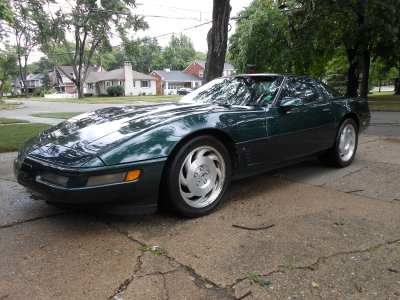 1996_Corvette_left_front_small.jpg