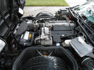 1996_Corvette_engine_small.jpg
