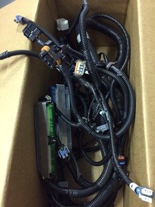 36509956-139-GM-engine-harness-NEW-04-GTO-GM92155121.jpg