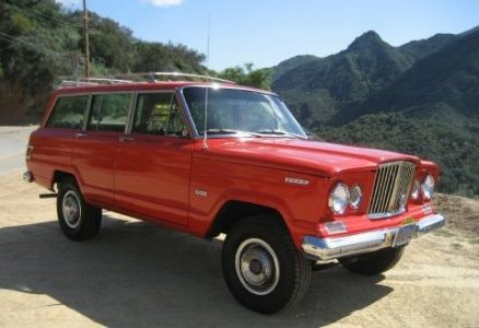 1973_Jeep_Wagoneer_4x4_360_V8_Survivor_Front_1.jpg