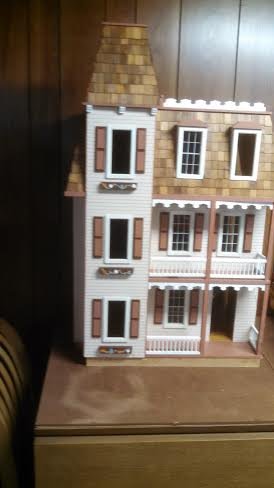 doll house.jpg
