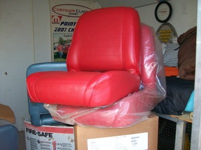 36717087-572-RED-A100-REAL-VAN-SEATS-FOR-HEMI-CAR.jpg