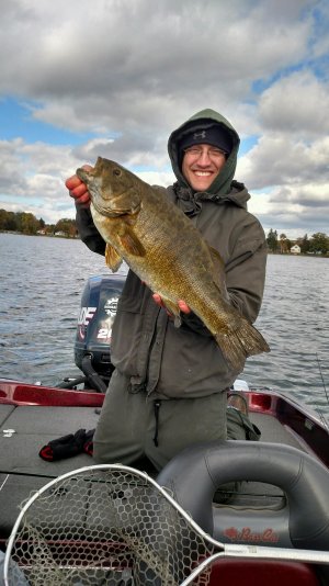 State-record+bass+-+Hubbard+Lake.jpg