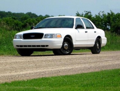 2005 CVPI Front (2).JPG