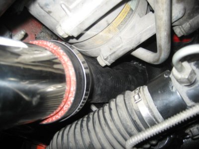 05Sep07_RH Intake Hose1.JPG