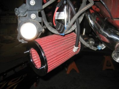 05Sep07_RH Air Filter1.JPG