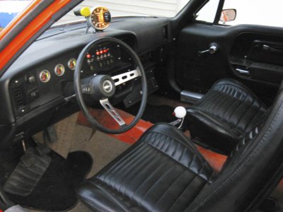 INTERIOR.jpg