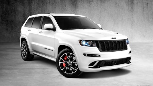 SRT8 JEEP.jpg