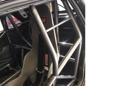 mustang_funny_car_cage1.jpg