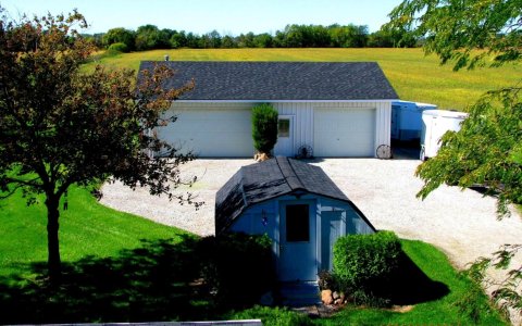 ### Big Shed - Little Shed.jpg