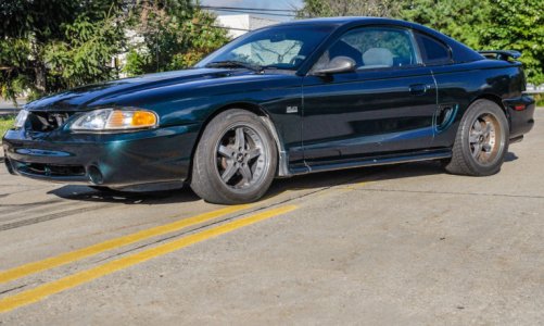 1995-Ford-Mustang-GT-1-768x460.jpg