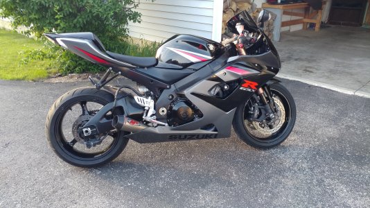 gsxr5.jpg gsxr5.jpg