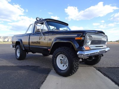 1977_jeep_j10_pickup_153970942410333bc1c3DSC00652-940x705.jpg