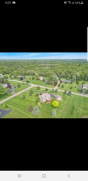 Screenshot_20190707-145306_Zillow.jpg