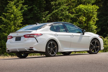 2019 Toyota Camry (4).jpg