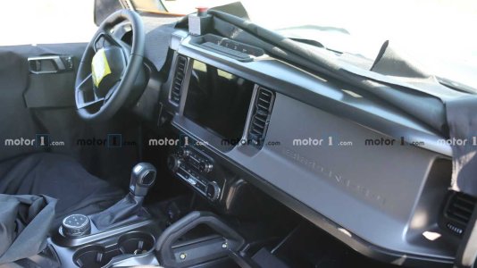 2021-ford-bronco-spy-photo.jpg
