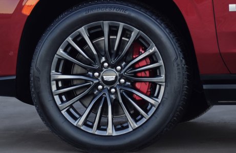 2023-Cadillac-Escalade-V-Press-Photos-Exterior-012-front-wheel-tire-red-brake-caliper-V-Series-l.jpg