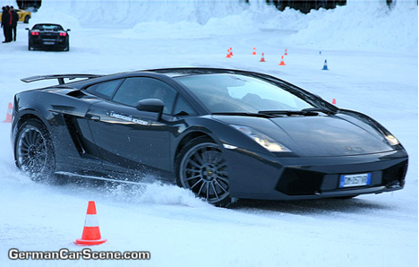 lambo-snow-1-2-07.jpg