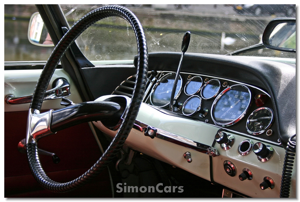 i_Citroen%20DS%20LeBaron%20Decapotable%20inside.jpg