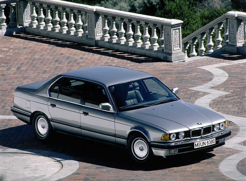 bmw_750il_e32_p0001015-b.jpg