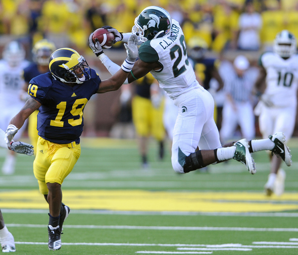 ruckerinterception-thumb-590x506-57024.jpg